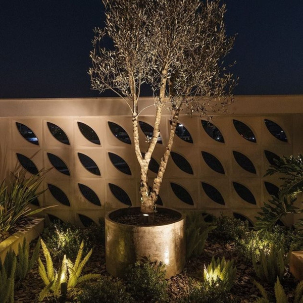 Espeto de Jardim Finco 2700K 6W Bivolt Ø4,8x25,8cm Alumínio